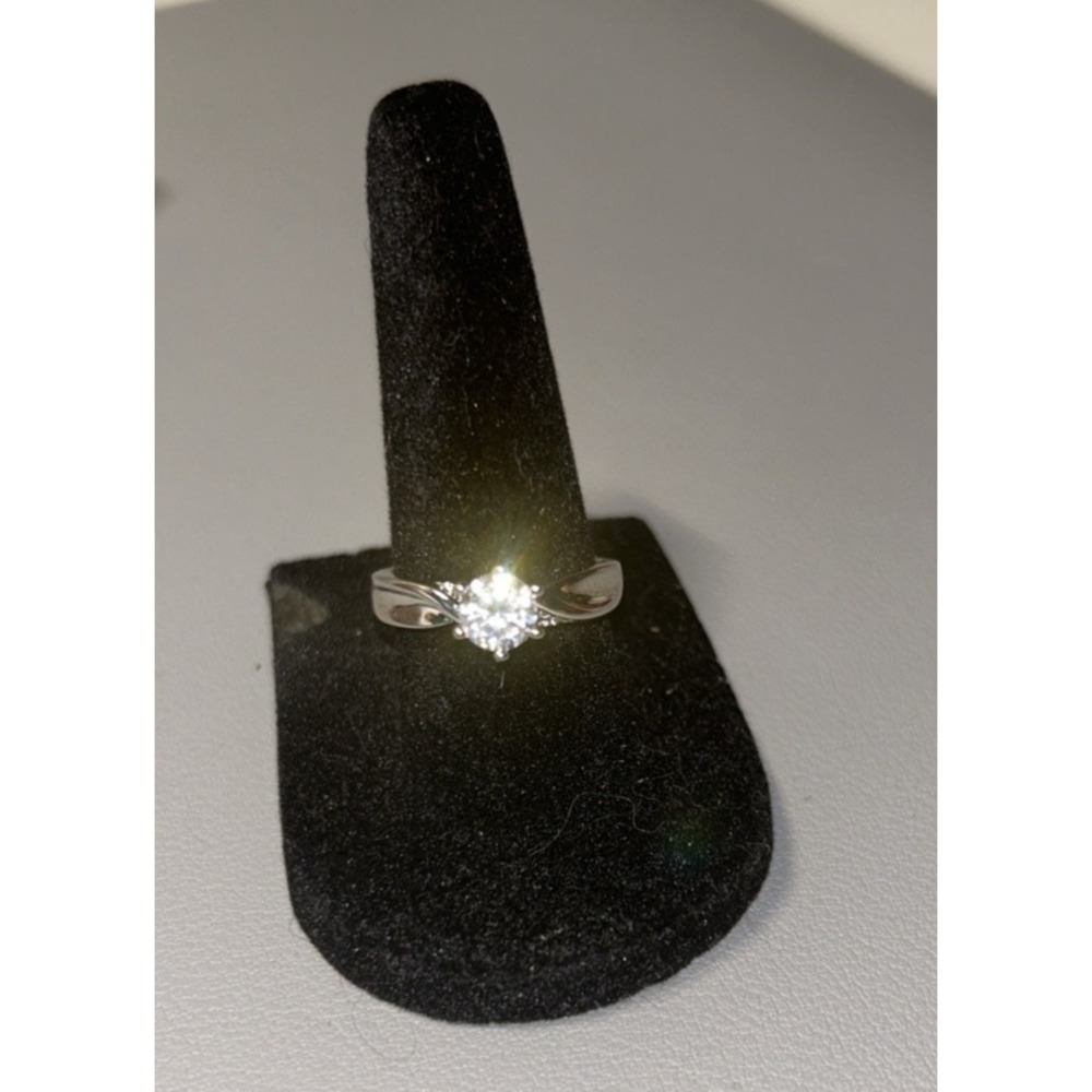 Sterling Silver Cubic Zirconia Ring Twisted -Style Split Shank Size 7